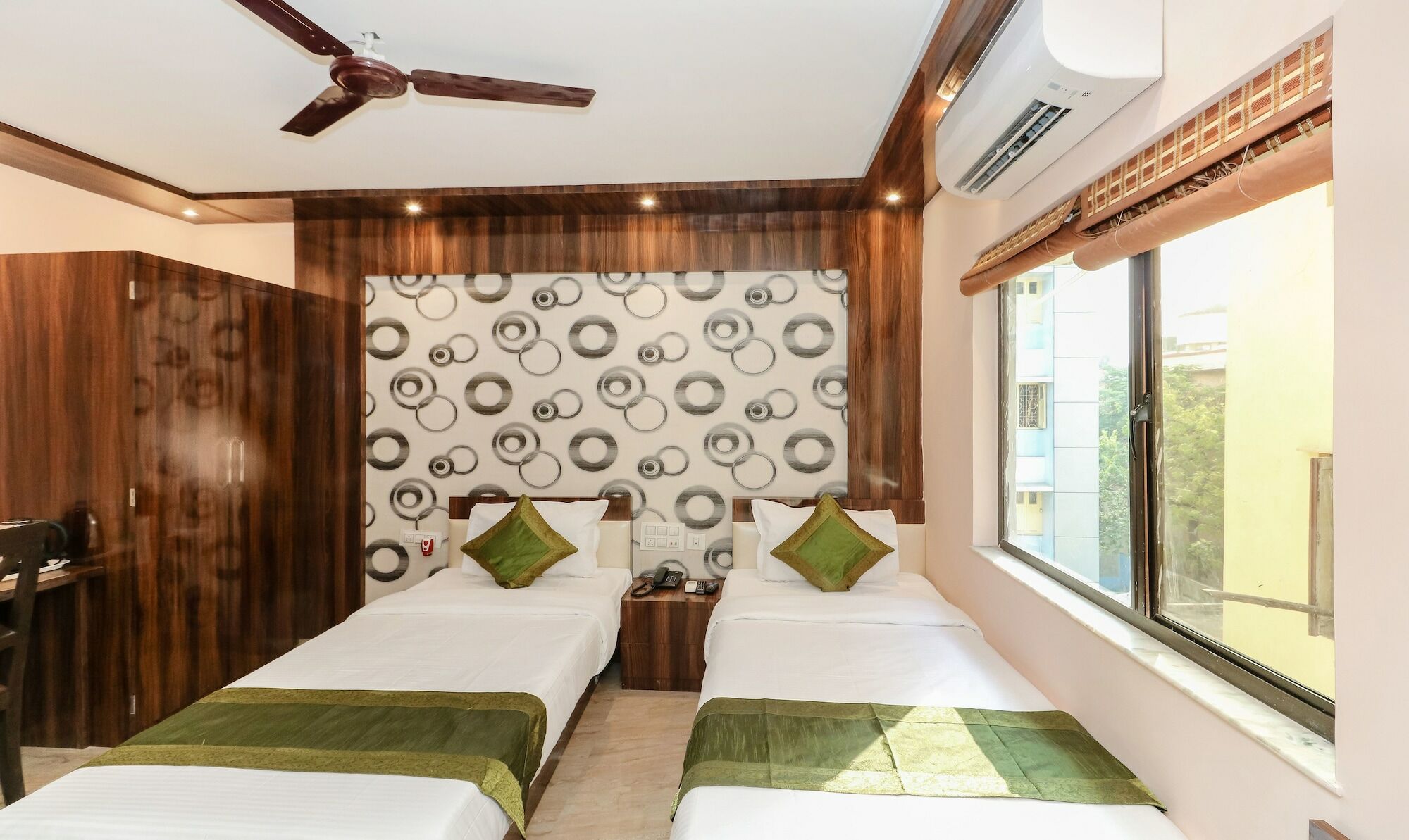 Treebo Trend Imperio Hotel Kolkata Exterior photo